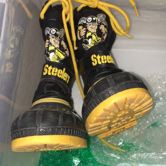 youth steelers shoes